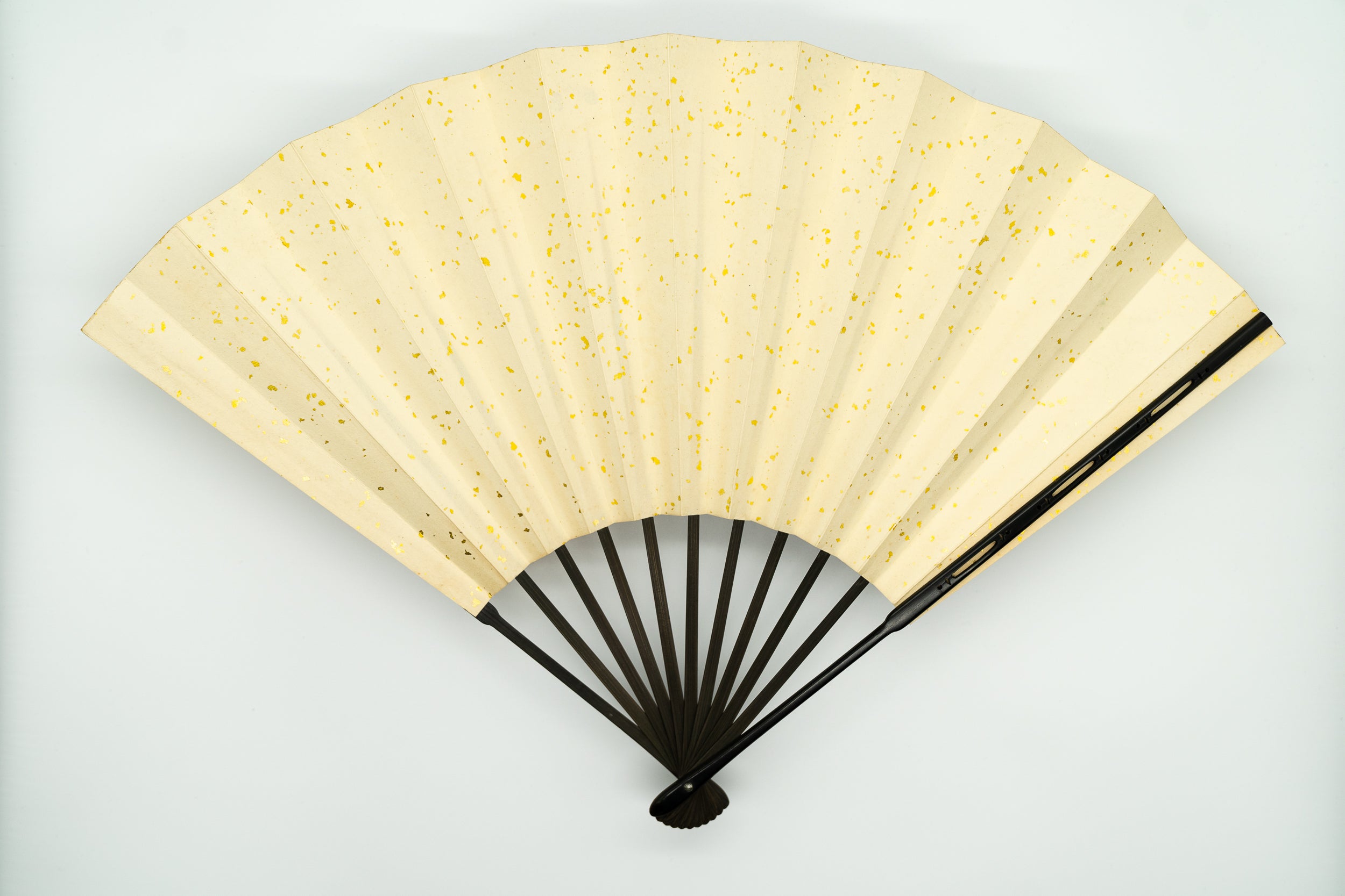 金地に松 能楽仕舞扇 金扇 金春流仕立 32㎝[0429-05] 金地に松 能楽仕舞扇 金扇 金春流仕立 32㎝[0429-05]